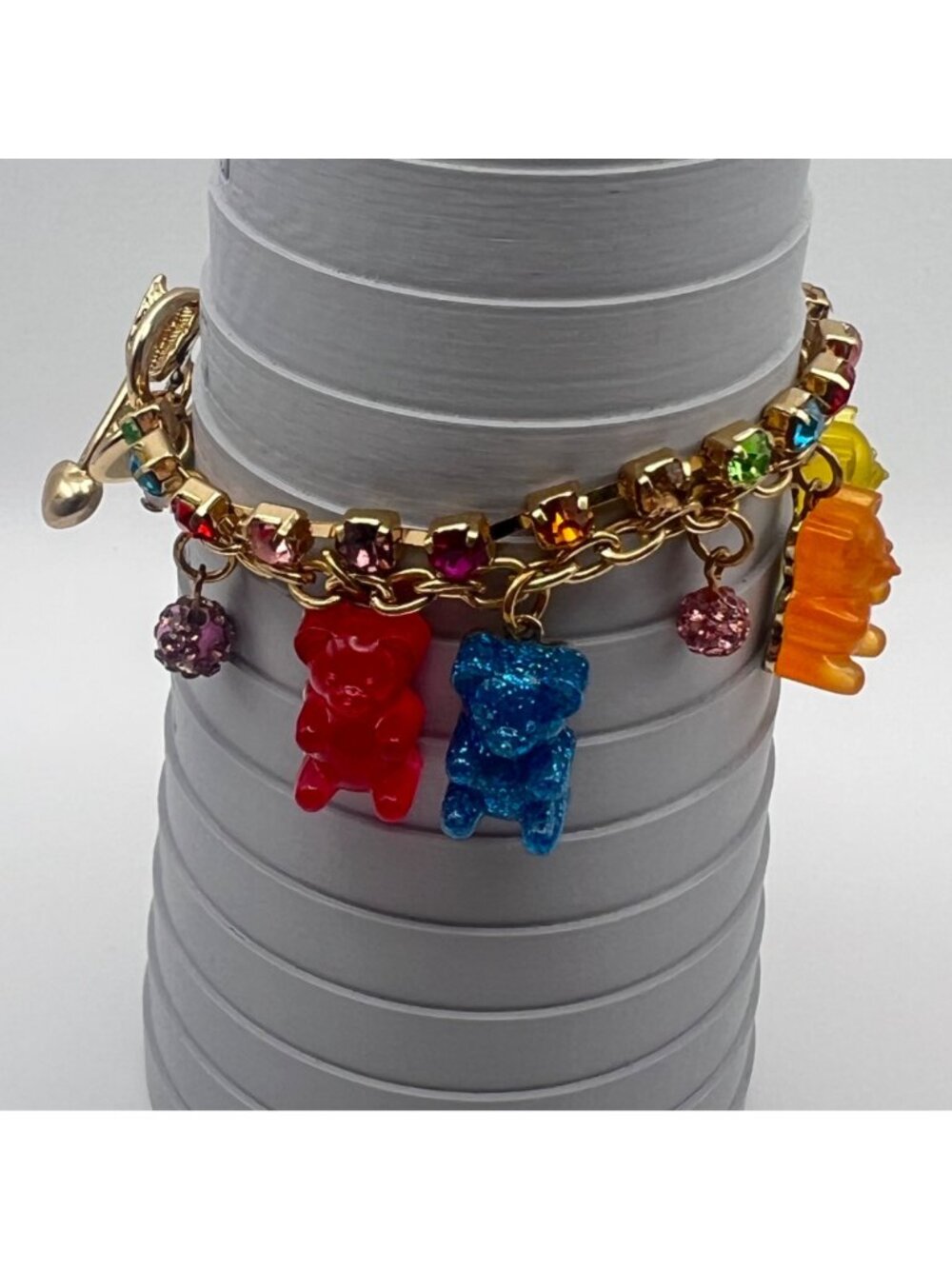 Betsey Johnson Rainbow Gummy Bear Charm Bracelet Rhinestones 8" Gold-Tone NWOT - Picture 11 of 14